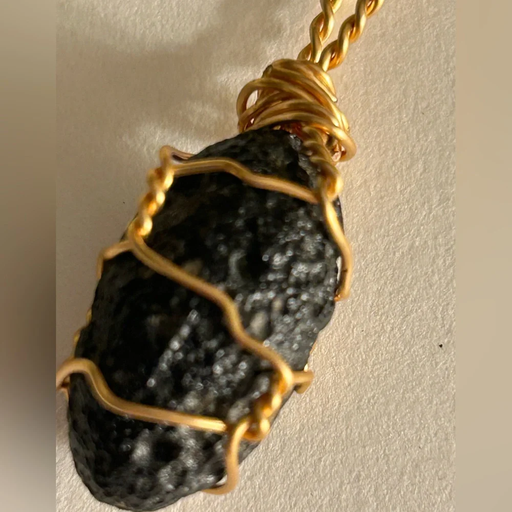 NWOT necklace Vietnam Black Tektite, artisan wire-wrapped 1.75” pendant goldtone